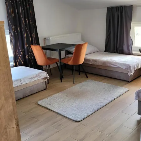 20a, Dom 11 Miejsc 빌라 *