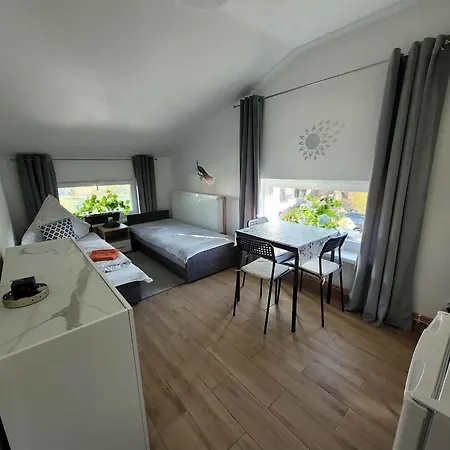 20a, Dom 11 Miejsc *