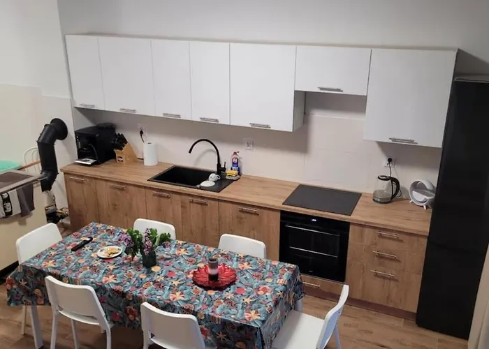 Villa 20a, Dom 11 Miejsc Bladkowo