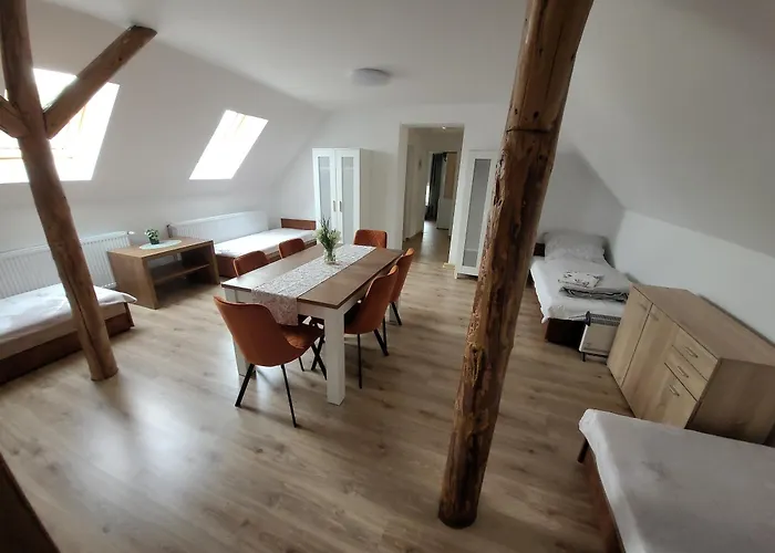 20a, Dom 11 Miejsc Villa