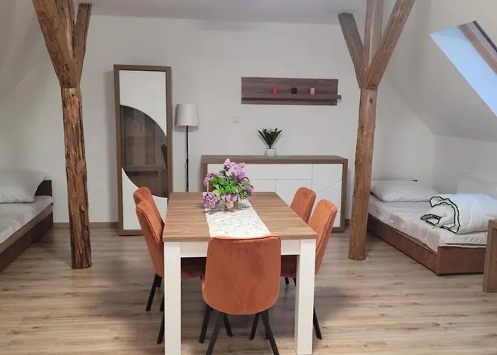 20a, Dom 11 Miejsc Villa